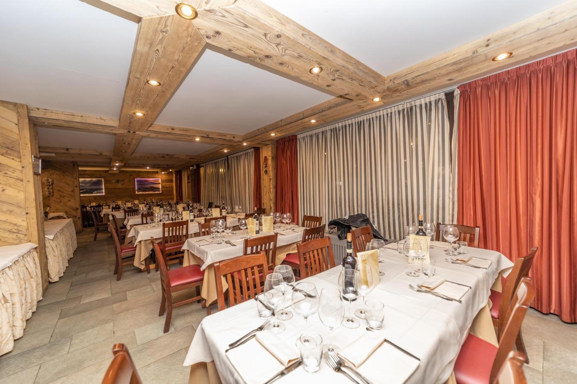 Hotiday Chalet Sestriere Vialattea Exterior photo